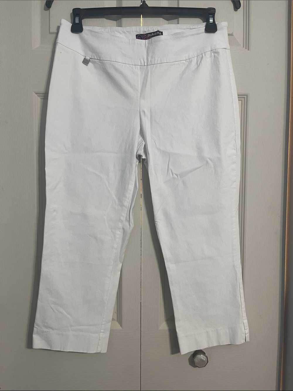 Peck & Peck White Capris